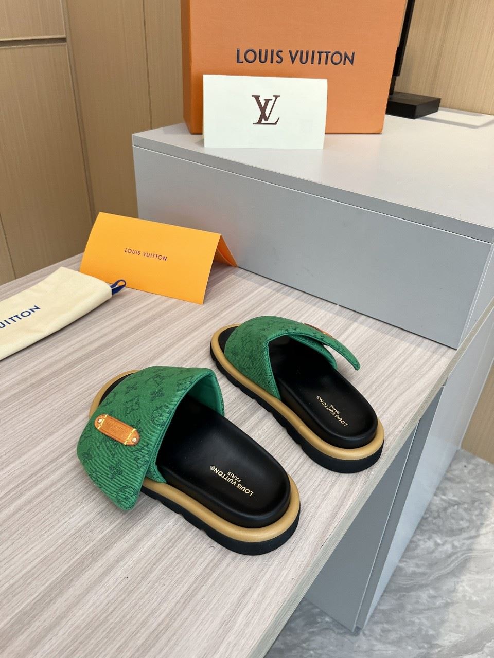 Louis Vuitton Slippers